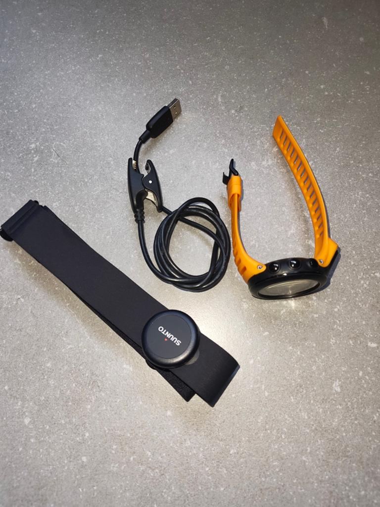 Montre sport suunto, Ophalen of Verzenden, Suunto