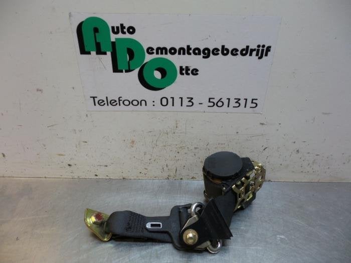 Ceinture de sécurité arrière gauche d'un Mercedes 200 - 5, -, 3 mois de garantie, Utilisé, -