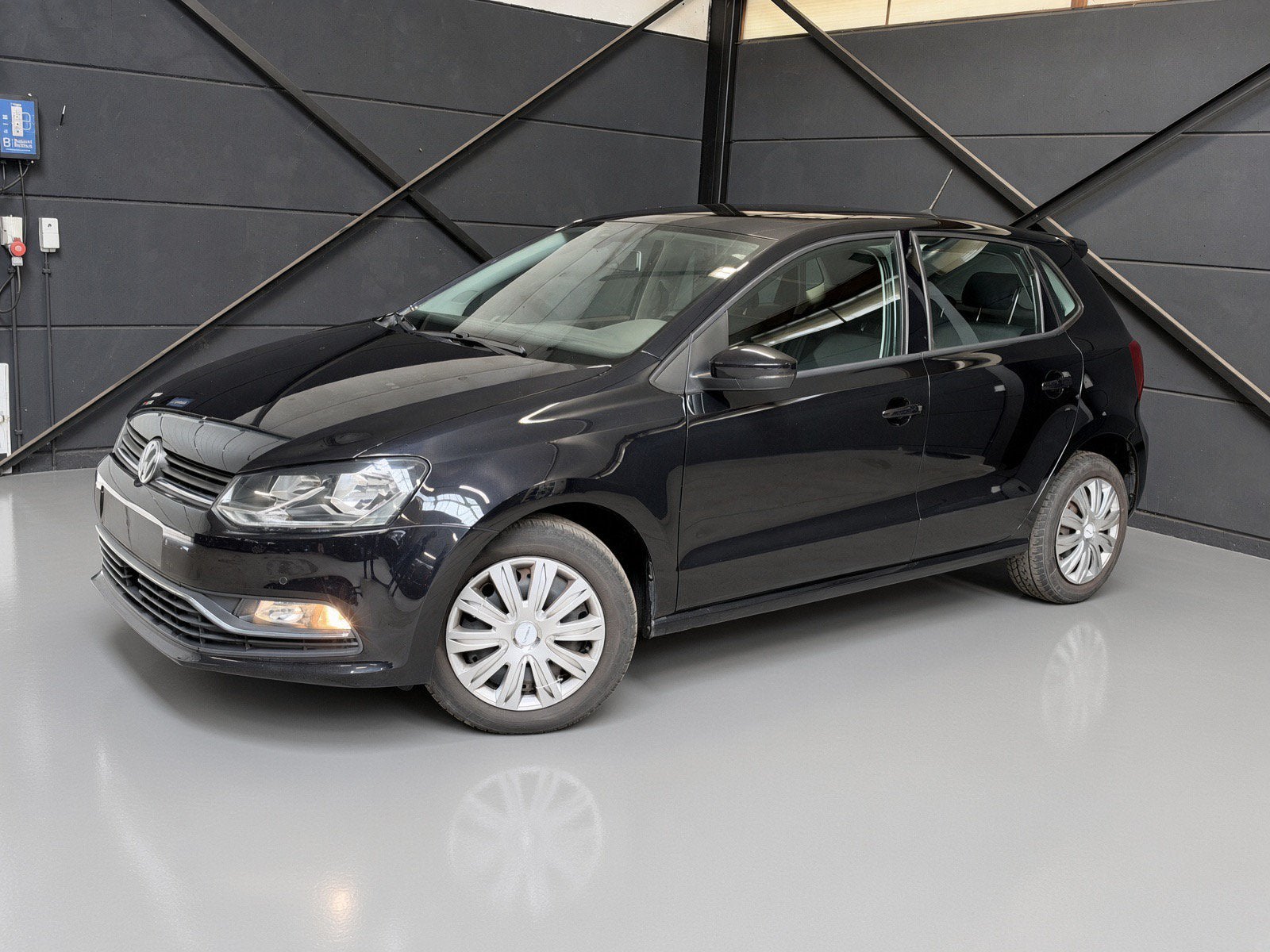 VW Polo 1.2TSI Automaat, bj2017, 104.000km, Navi, Sensoren, Autos, Achat, Euro 6, Entreprise, 5 portes