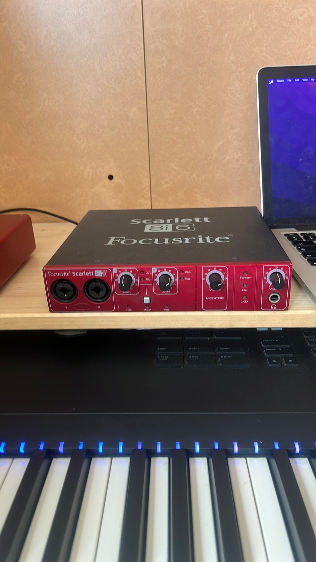Focus scarlet 8i6, Musique & Instruments, Enlèvement, Utilisé
