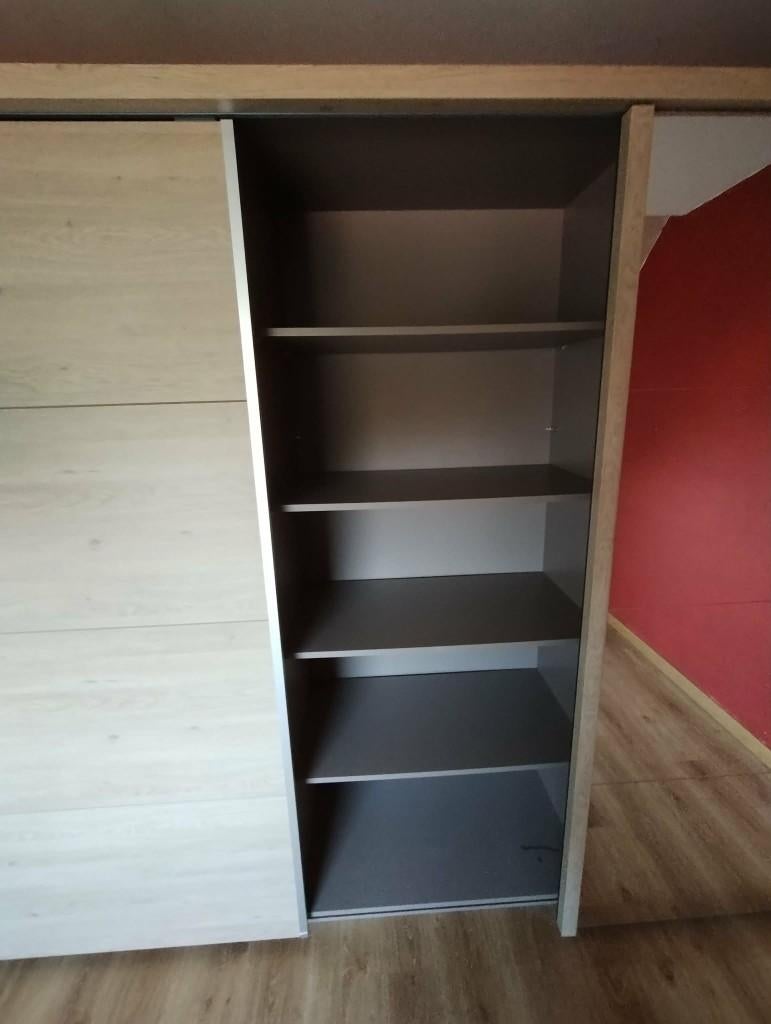 Kleerkast, Huis en Inrichting, Kasten | Kleerkasten, Ophalen, Met deur(en), Gebruikt, 200 cm of meer