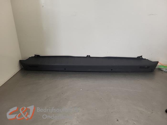 Achterbumper van een Renault Trafic (ZWART), Gebruikt, -, Renault, -