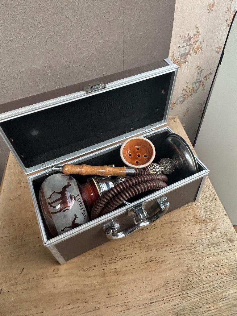 Une chicha, Enlèvement