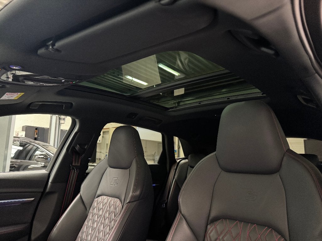 Audi Q8 55 e-Tron Quattro S line *LEDER*PANO*360CAM*, Autos, Cuir, Euro 6, Entreprise, 5 places