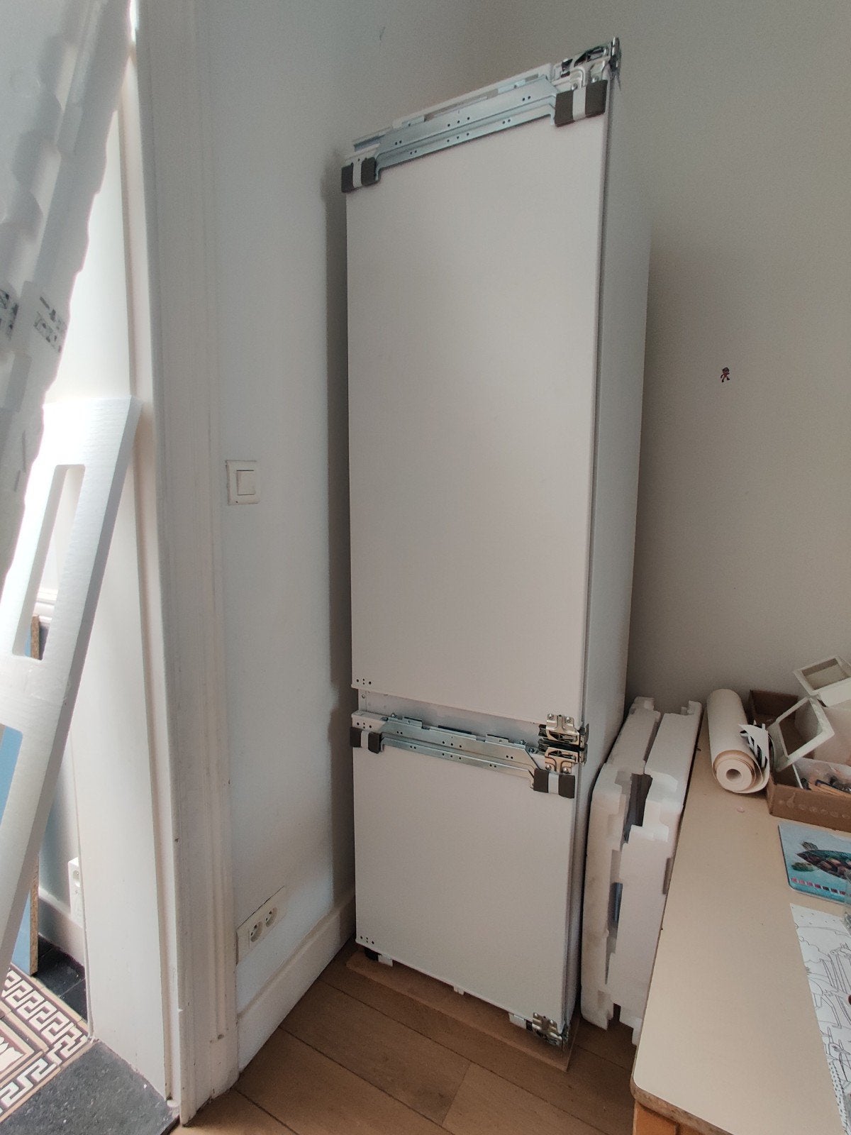 Gloednieuwe Samsung inbouw koelkast en diepvries, Elektronische apparatuur, Ophalen, 200 liter of meer, Met aparte vriezer, Nieuw