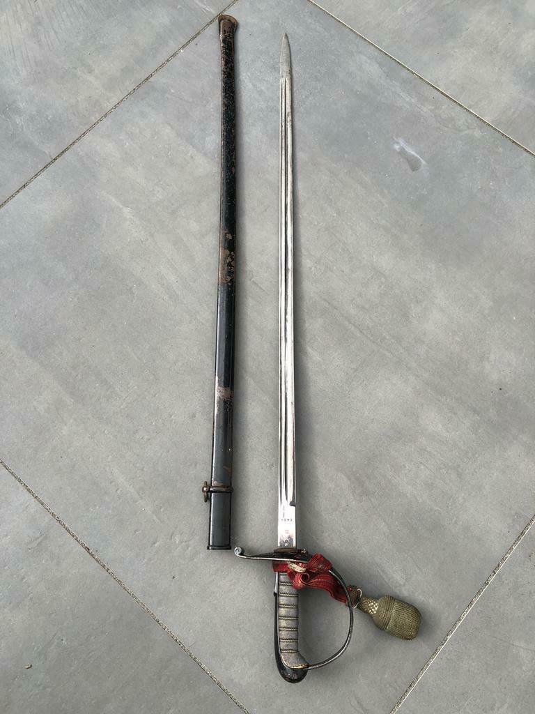 Origineel antiek Zwitsers Officiers Sabel - Model 1867, Verzamelen, Ophalen of Verzenden, Landmacht, Zwaard of Sabel