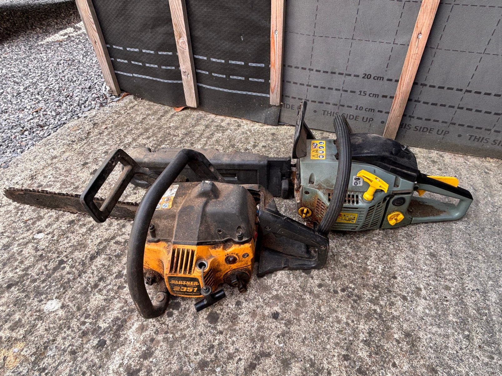 Lot de deux tronçonneuses a remettre en route, Jardin & Terrasse, Outils à main, Enlèvement, Comme neuf