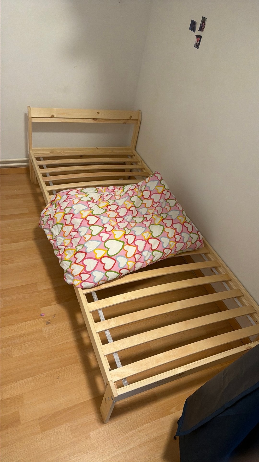 Houten 1persoonsbed - 3 maanden oud, Ophalen, Zo goed als nieuw
