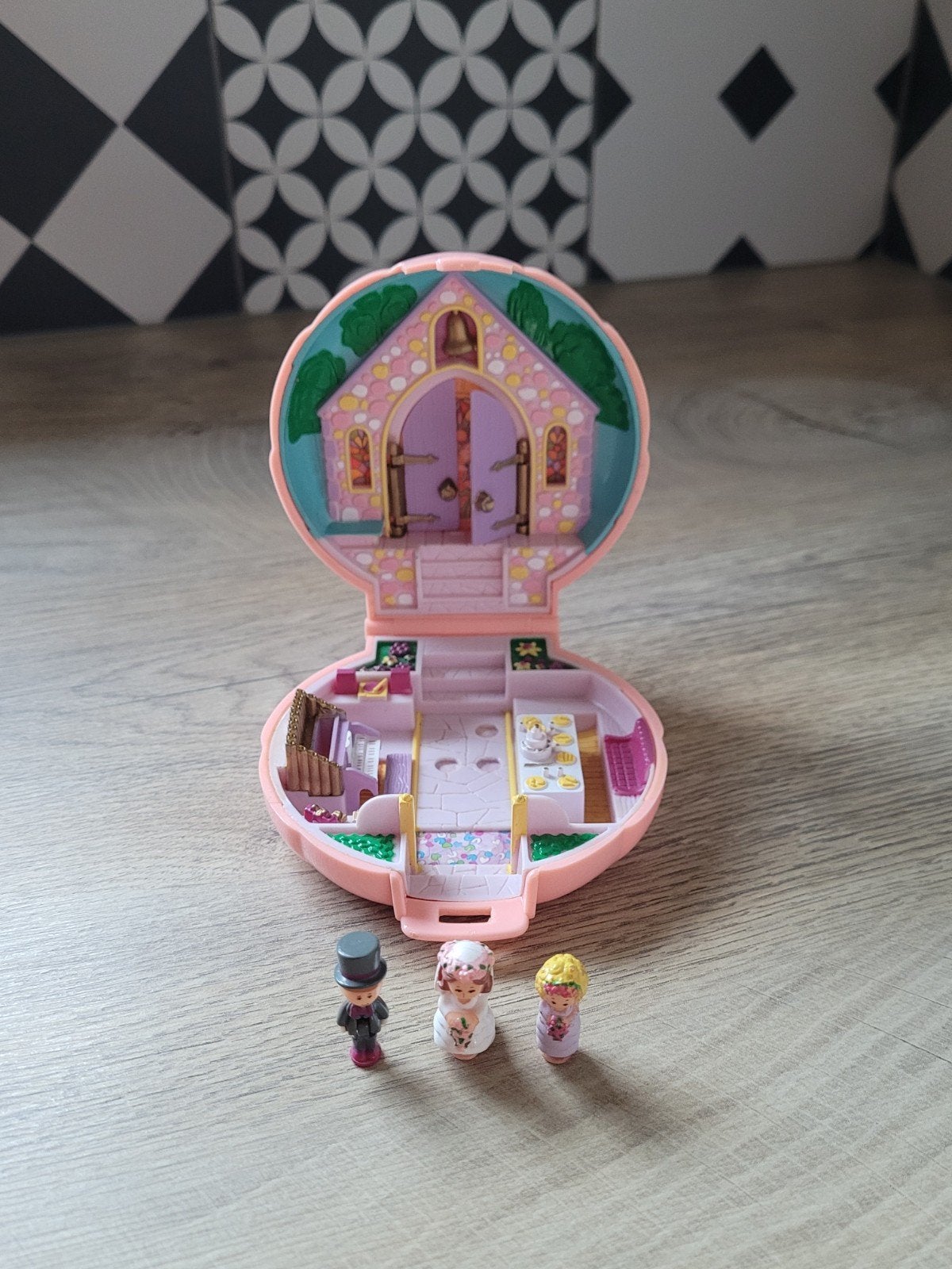 Polly pocket église, Enlèvement ou Envoi