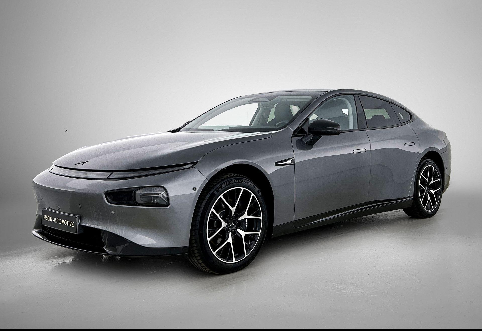 Xpeng P7 AWD Performance BEV 86KWH AWD, Auto's, 4 deurs, Stof, Gebruikt, 473 pk
