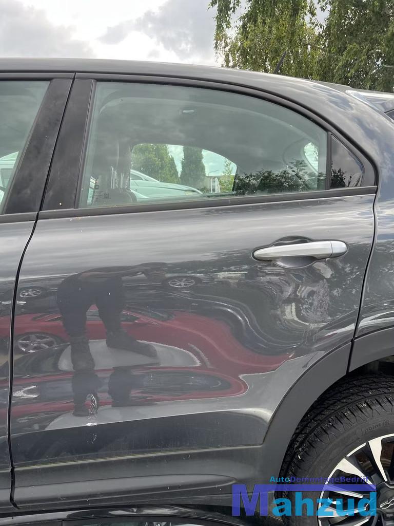 FIAT 500X donker grijs 679 links achter deur portier 2014+, Arrière, Stellantis Europe S.p.A., Info@stellantis.com, Utilisé
