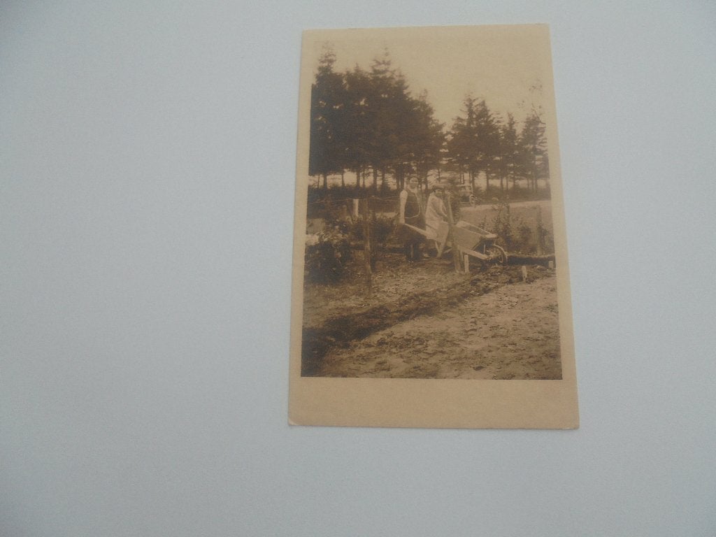 banneux- opbouwen van de kapel eerste kruiwagen geladen, Verzenden, 1920 tot 1940, Ongelopen, Luik