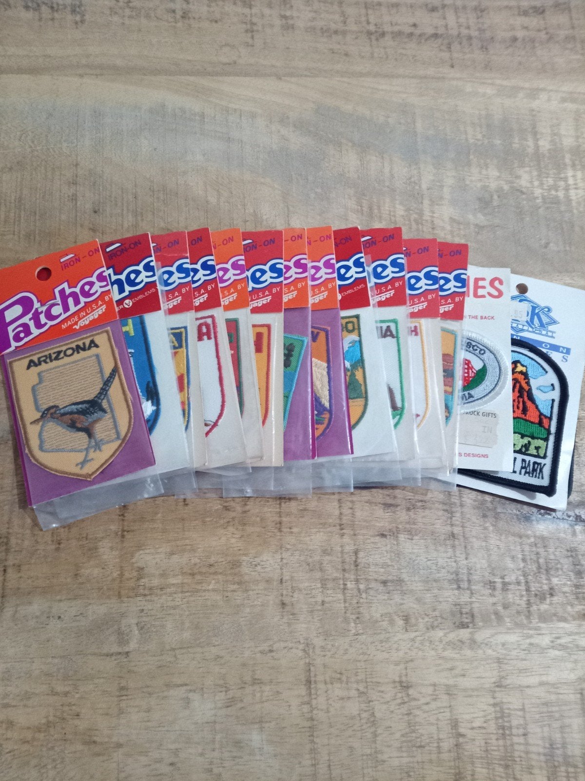 Lot de patches., Hobby & Loisirs créatifs, Timbres épargne, Enlèvement ou Envoi