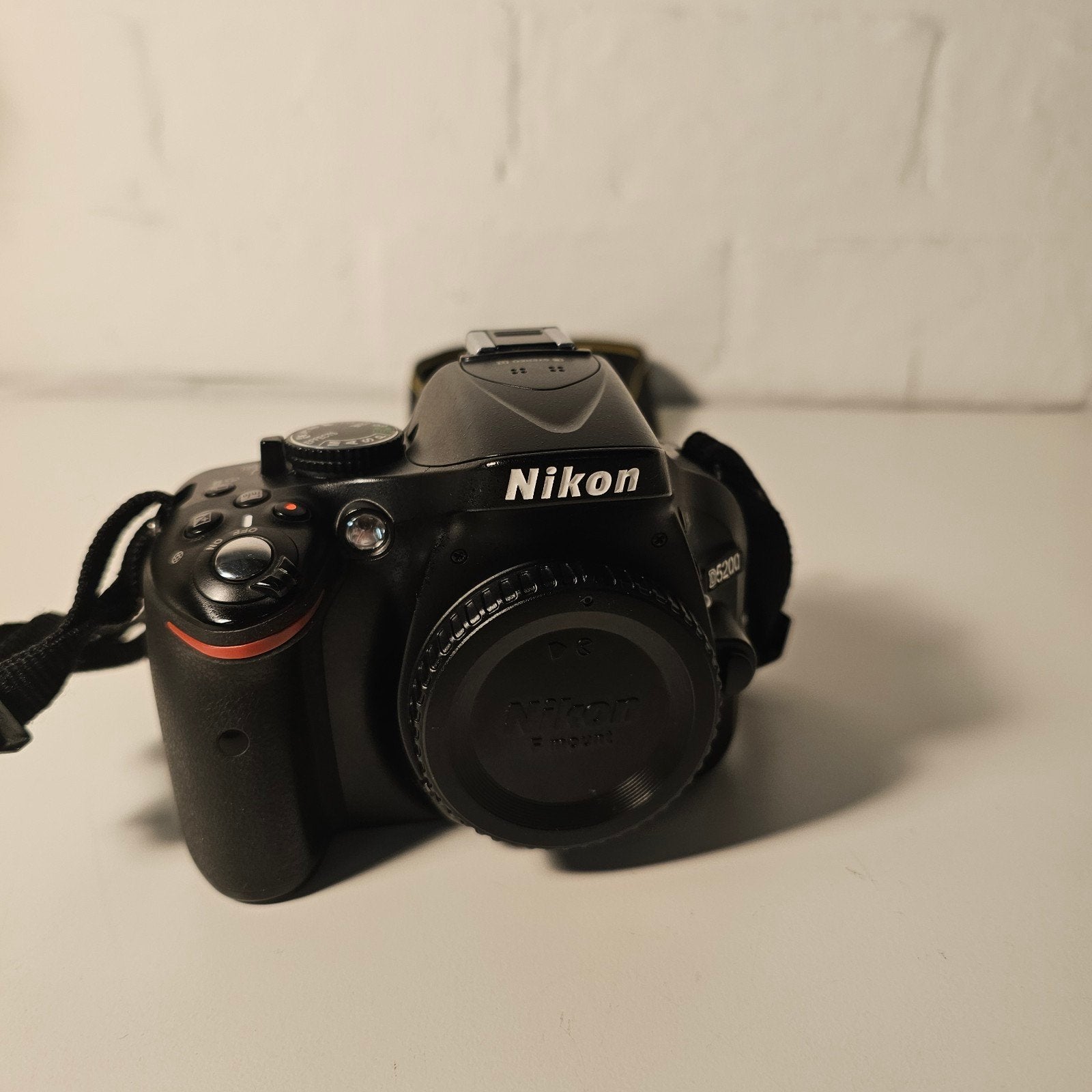 Nikon D5200 zonder lens, Audio, Tv en Foto, Spiegelreflex, Bodydop, Ophalen of Verzenden, Zo goed als nieuw