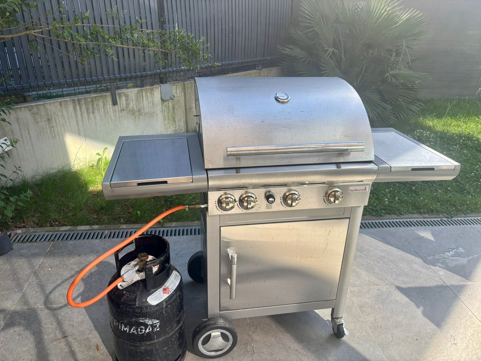 Barbecue à gaz Barbecook 4 brûleurs +feu latéral–Quasi neuf., Ophalen, Zo goed als nieuw