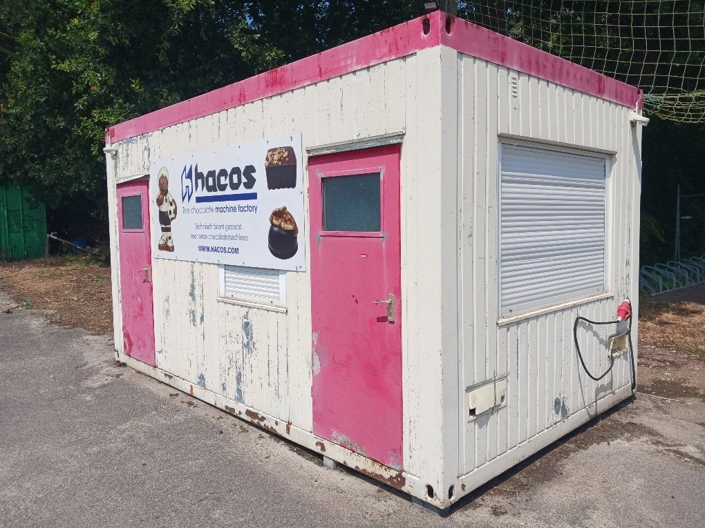 bureelcontainer met lavabo en Wc, Ophalen