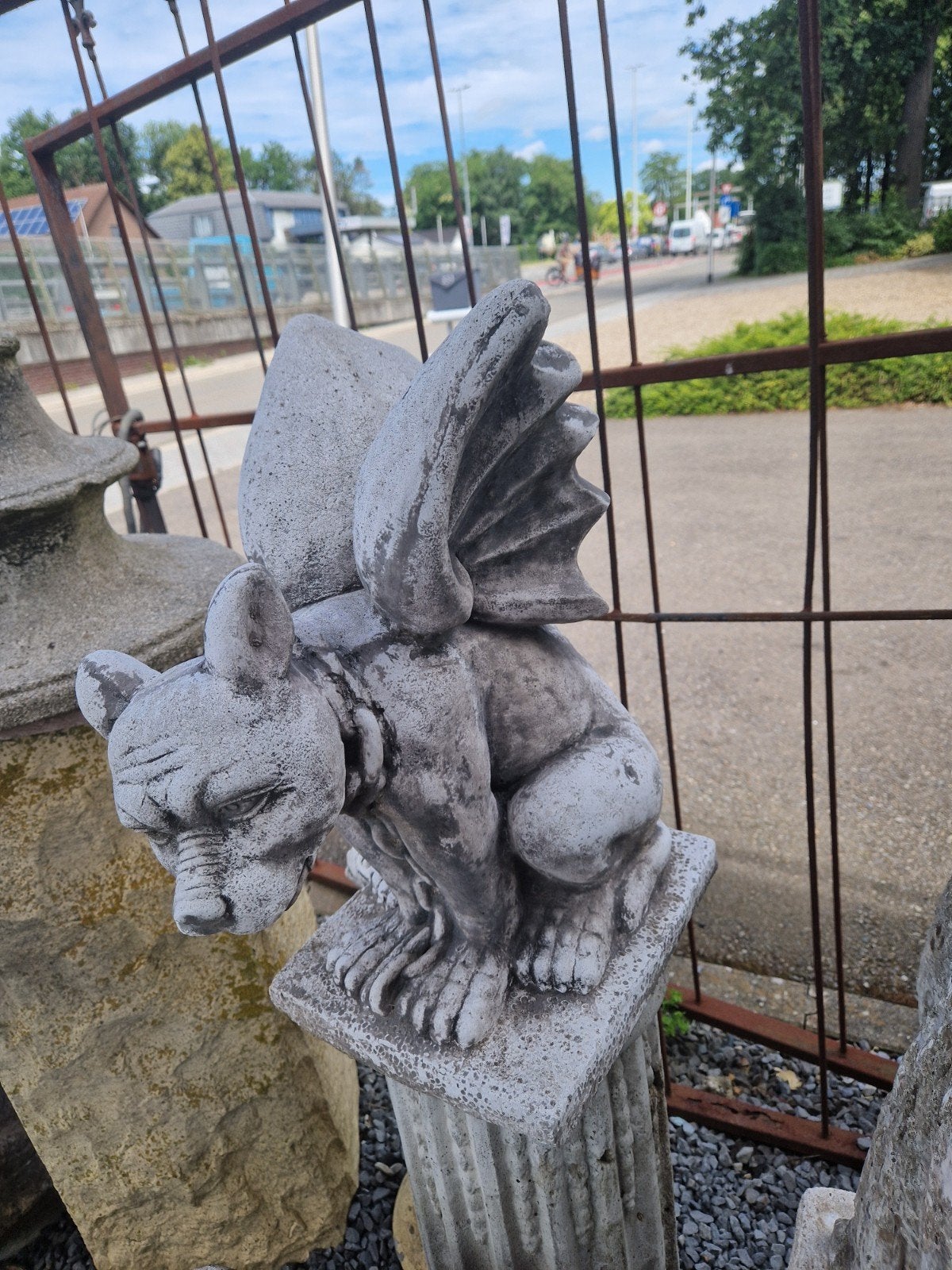 Gargouille en ciment 50 cm avec ailes 50€, Enlèvement