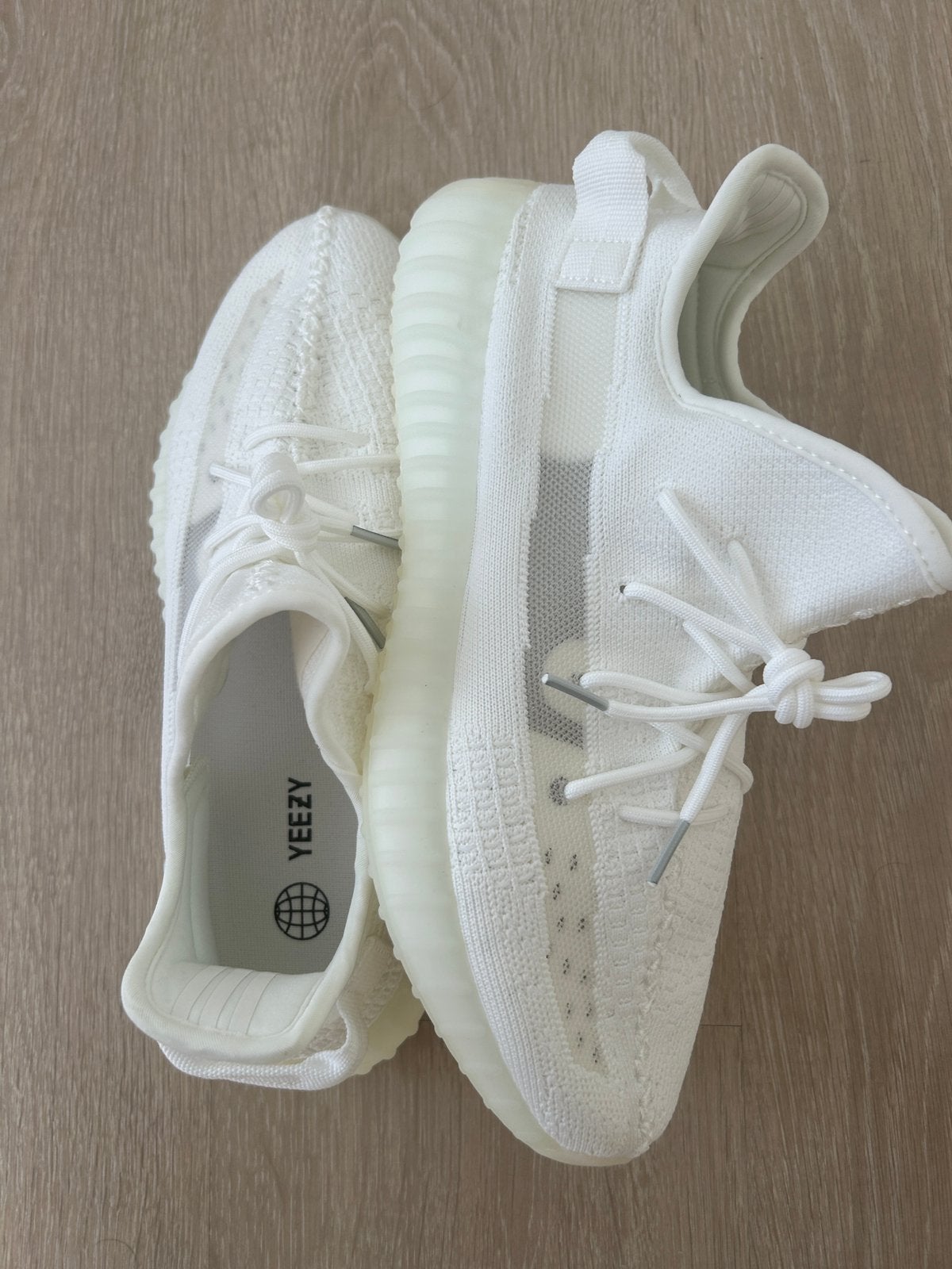 Yeezy 350 White bone, Kleding | Heren, Ophalen of Verzenden, Zo goed als nieuw