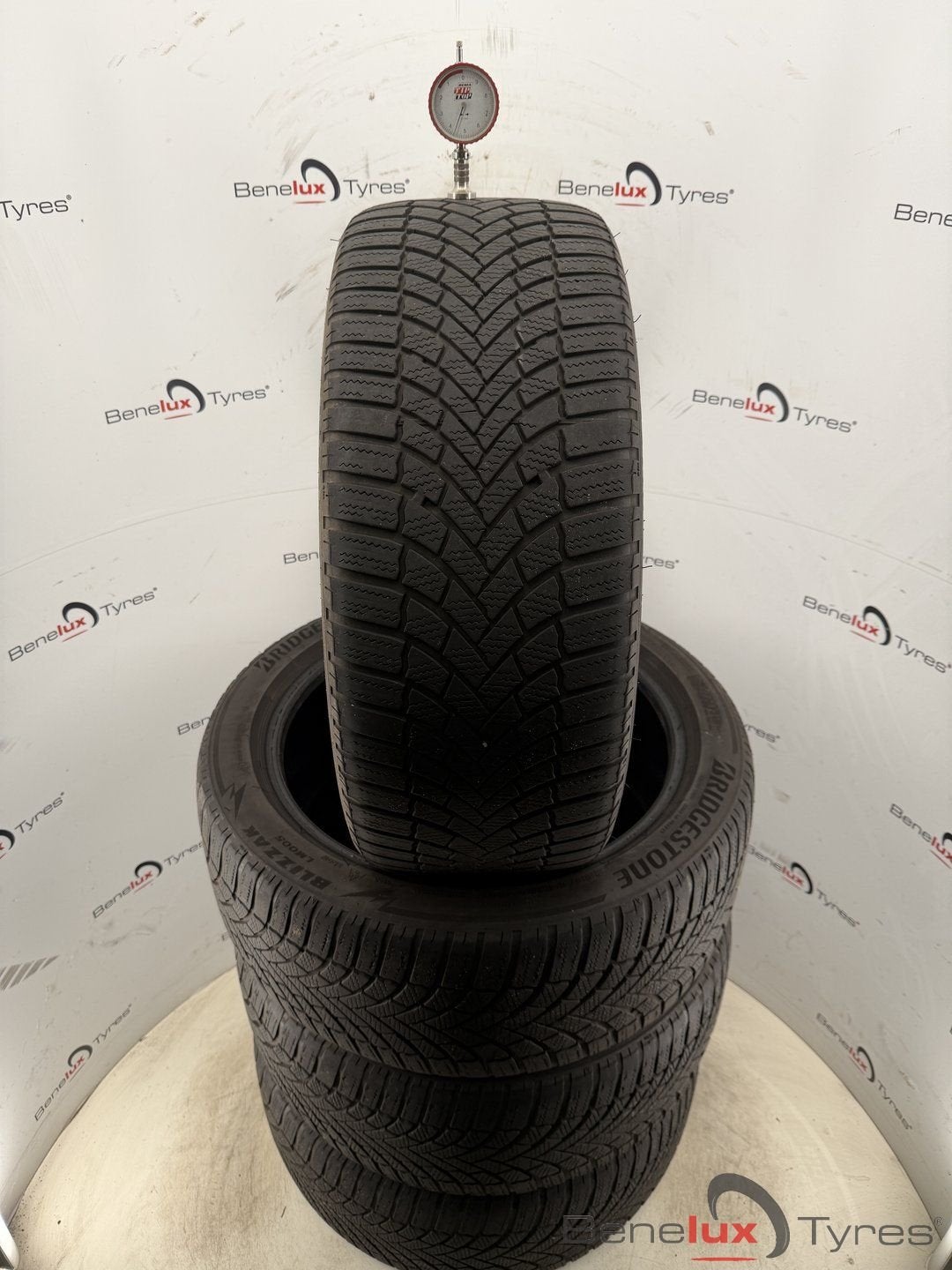 snow 235/45R18 98V Bridgestone 235/45 R18 235/45/18 2354518, Auto-onderdelen, 18 inch, Gebruikt, -, -