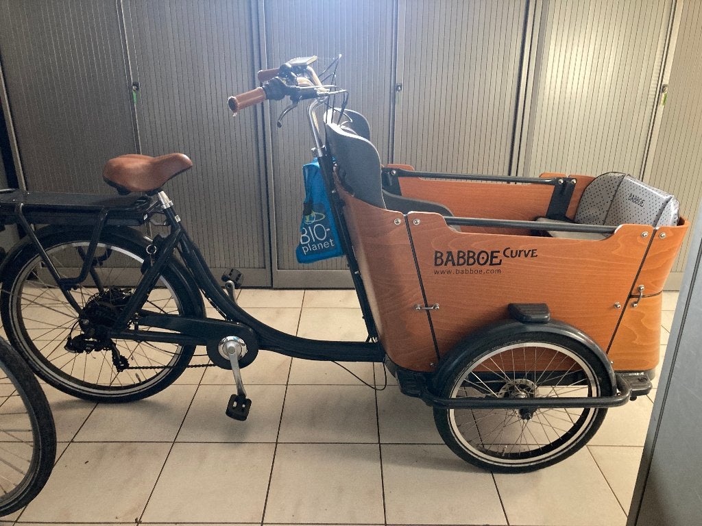 BABBOE Bakfiets Curve-E (elektrisch), Fietsen en Brommers, Fietsen | Bakfietsen, Zo goed als nieuw, Overige merken, 4 kinderen of meer