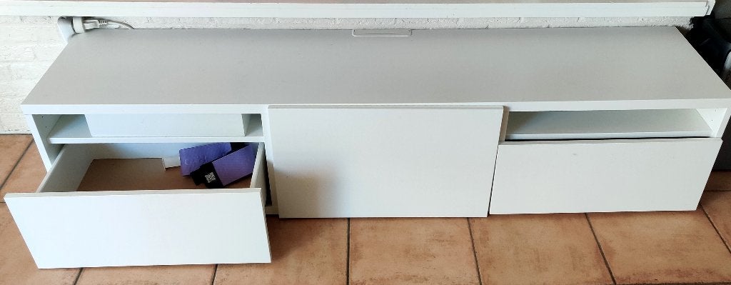 Ikea TV-Meubel kast wit - GRATIS op te halen, Ophalen, Gebruikt, 150 tot 200 cm, Minder dan 100 cm