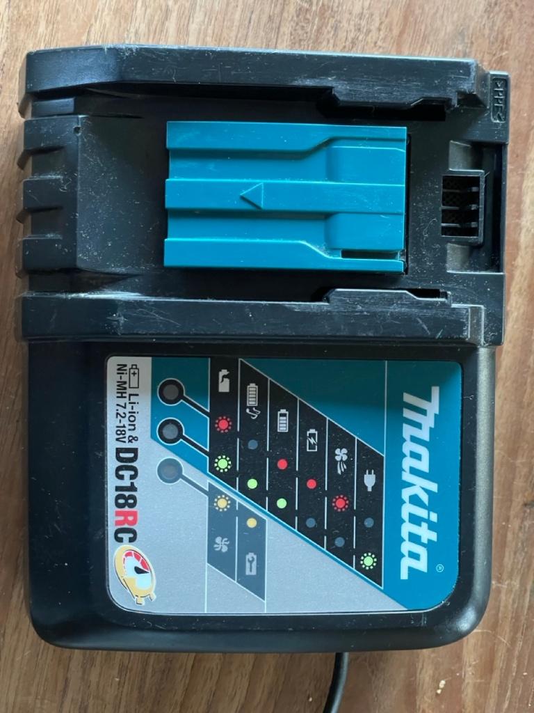 Makita Snellader met batterij, Enlèvement, Utilisé