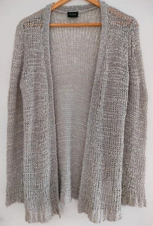 Half lange vest. Licht Grijs, licht doorschijnend. Medium, Kleding | Dames, Truien en Vesten, Maat 38/40 (M), Vila, Ophalen of Verzenden