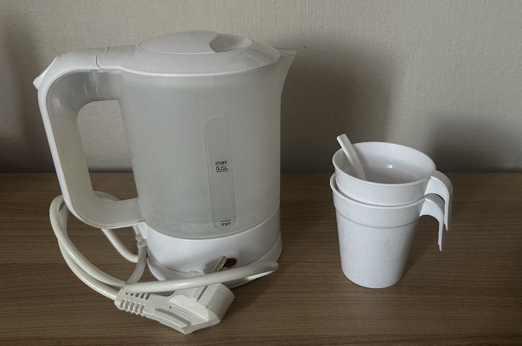 kleine waterkoker, Elektronische apparatuur, Minder dan 1 liter, Ophalen of Verzenden, Zo goed als nieuw