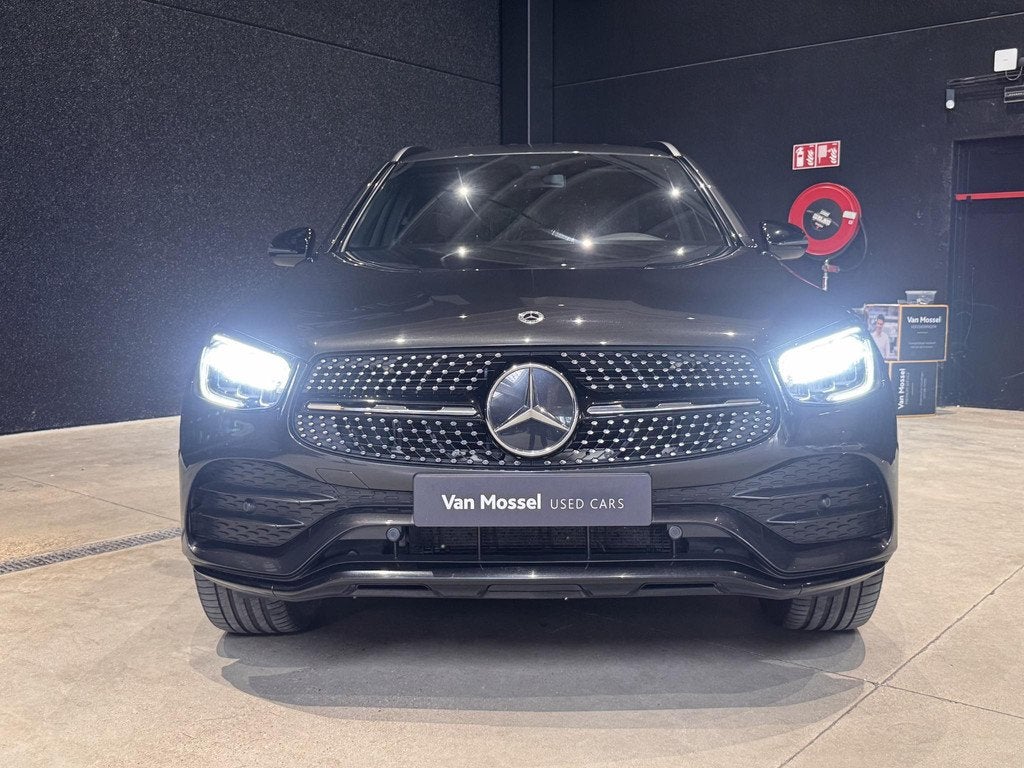 Mercedes-Benz GLC 300d 4MATIC AMG LINE+NIGHTPACK+ILS +NAVI, Argent ou Gris, Entreprise, 2000 kg, Carnet d'entretien