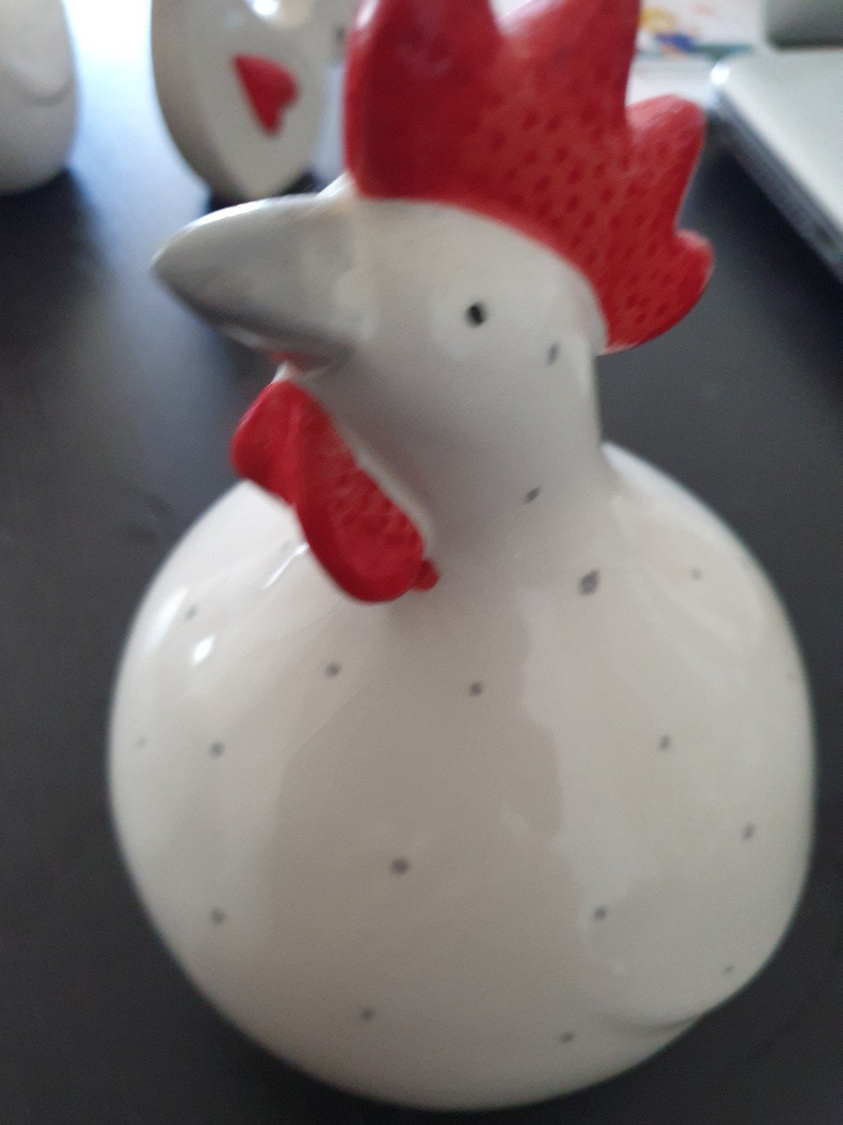 trois petits poules en ceramique, Ophalen