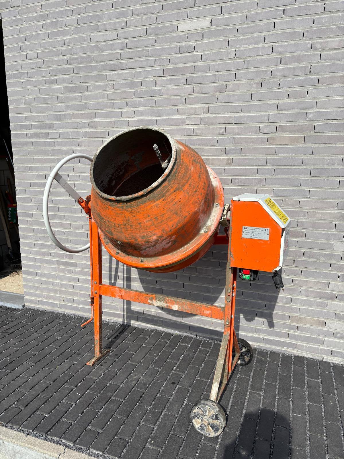 Altrad betonmolen, Ophalen, Gebruikt