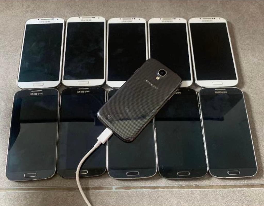 10 samsung galaxy S4, Telecommunicatie, Ophalen of Verzenden, Zo goed als nieuw