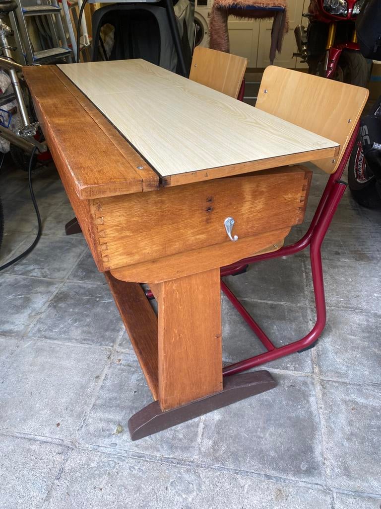 Zeer oude schoolbank met twee stoelen, Antiek en Kunst, Ophalen