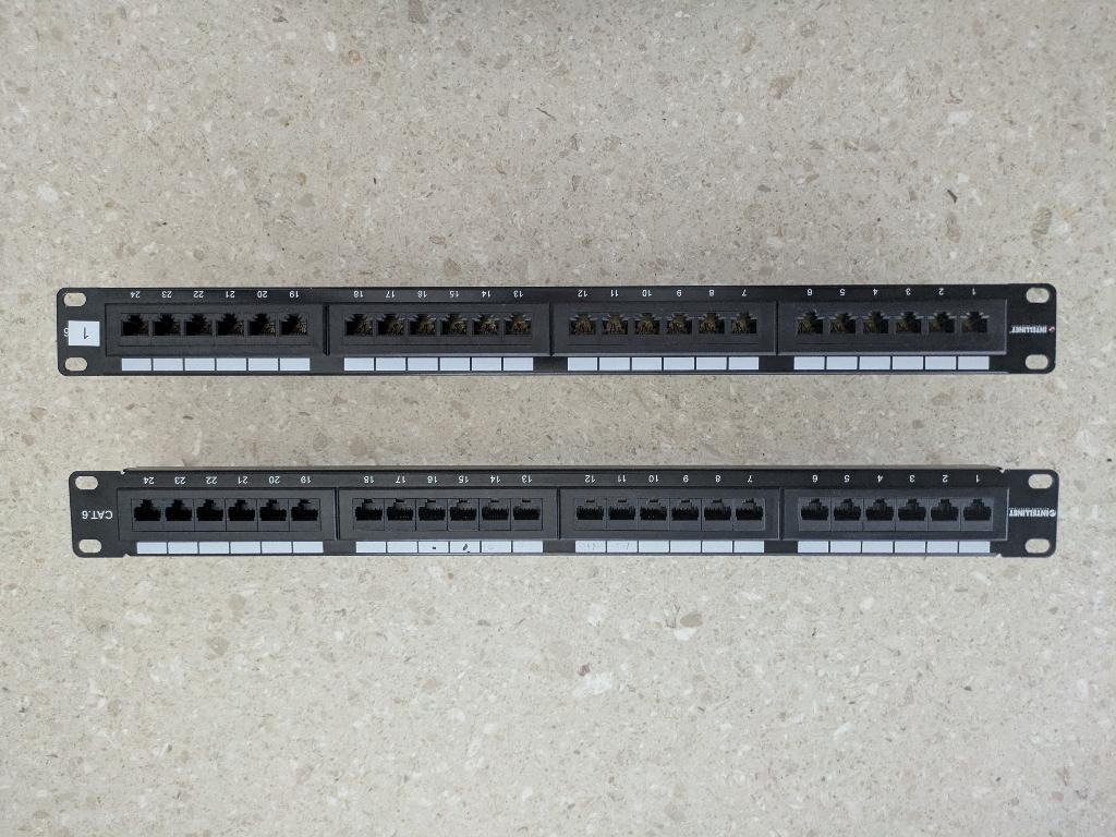 2x Intellinet CAT6 24-Poorts Patchpaneel 19” Rack, Ophalen of Verzenden