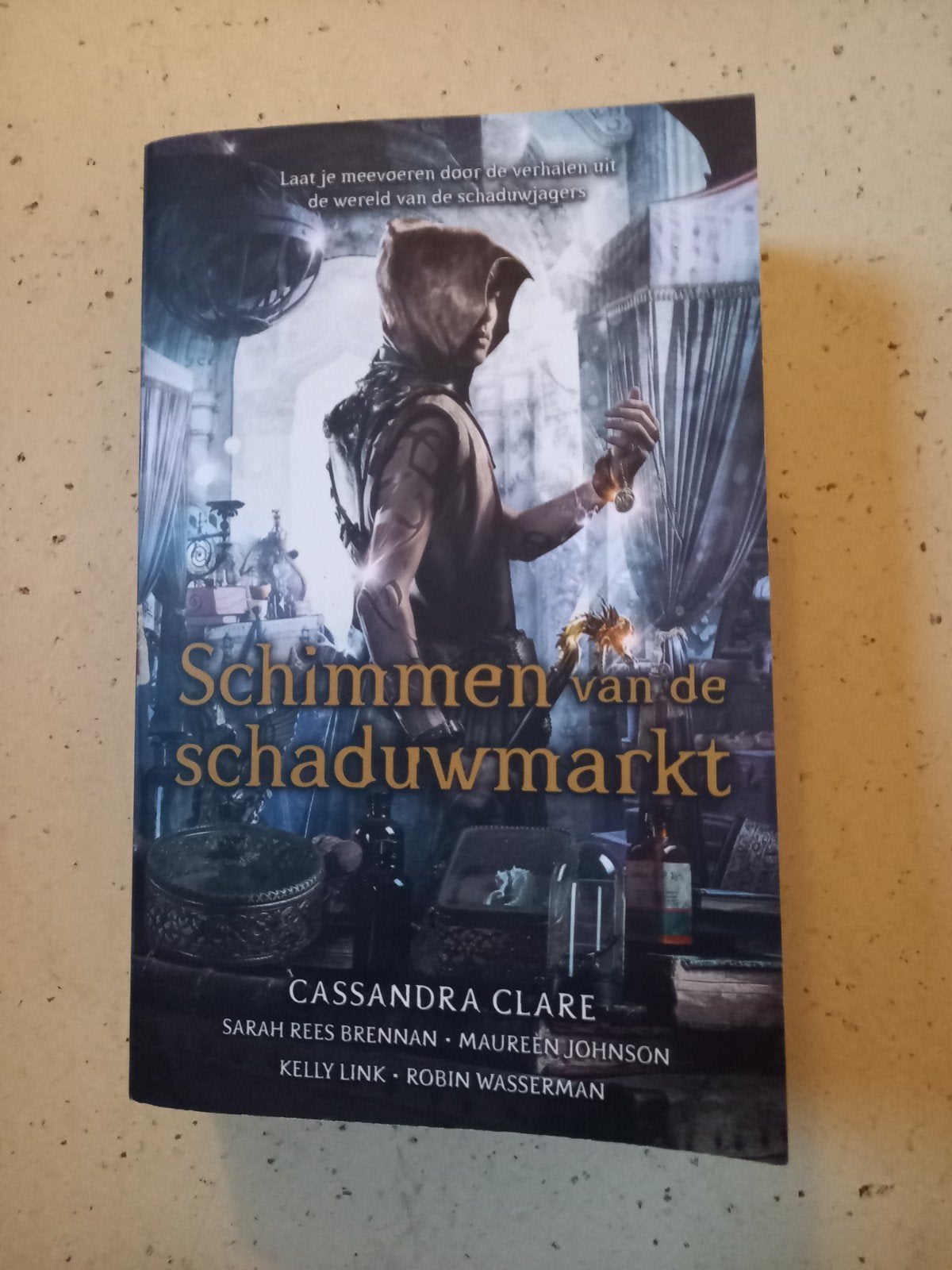 Schimmen van de schaduwmarkt - Cassandra Clare, Enlèvement ou Envoi, Comme neuf, Cassandra Clare