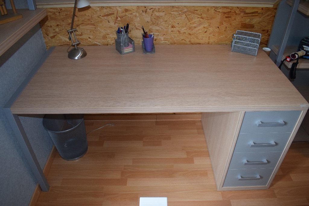 Bureau, Ophalen