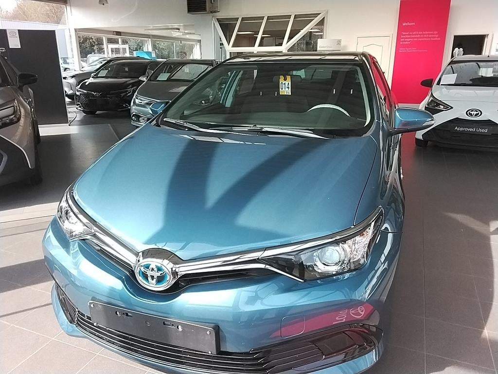 Toyota Auris hybride, Autos, Toyota, Achat, Euro 6, Entreprise, Carnet d'entretien