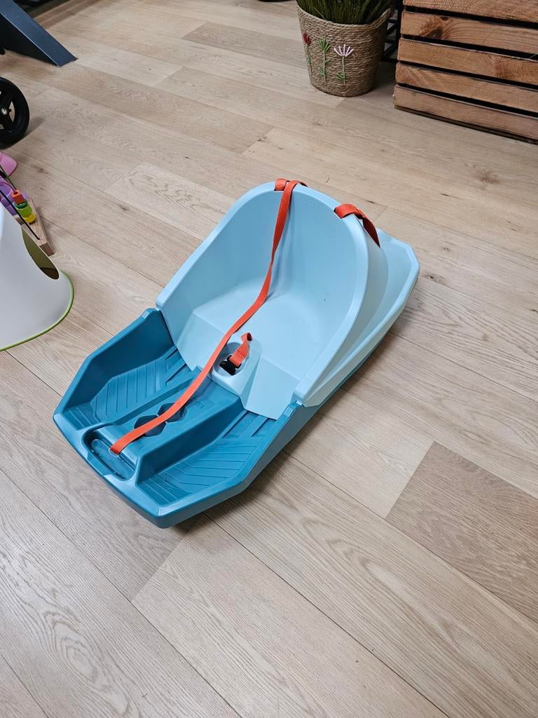 Luge jeune enfant