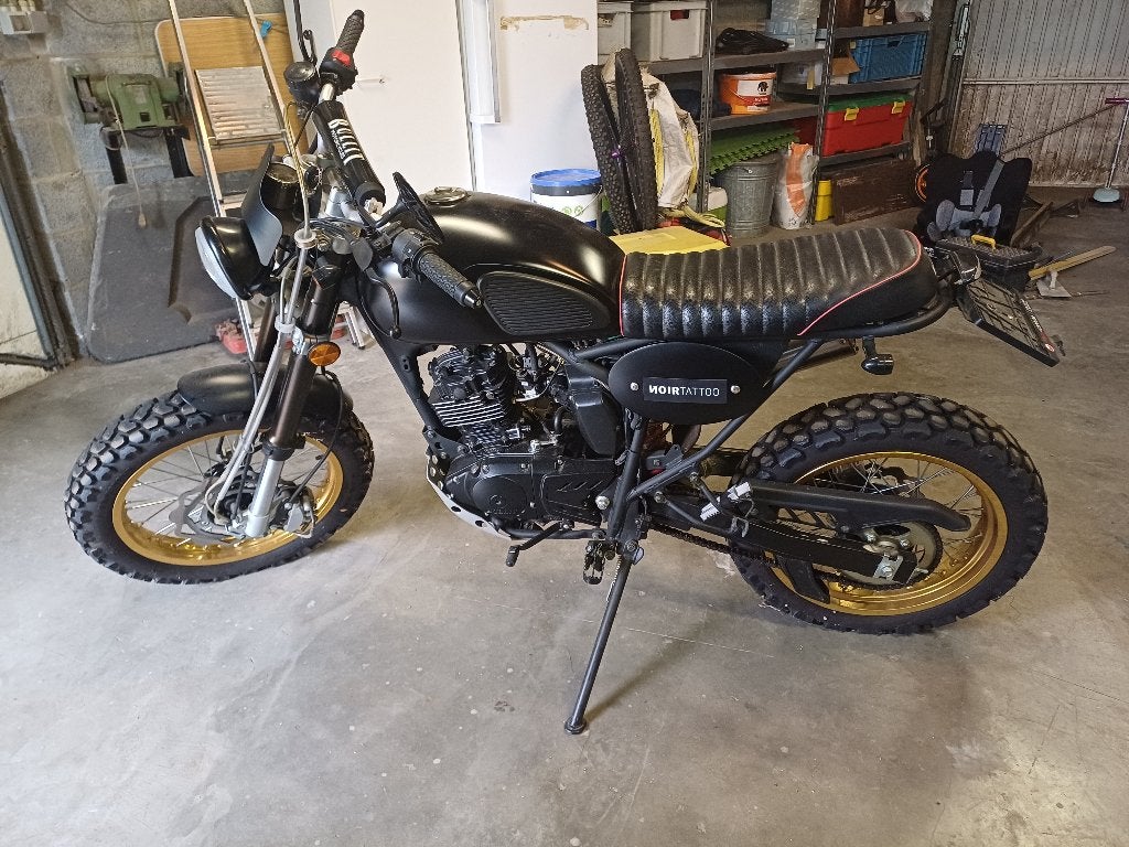 125CC BULLIT/BLUROCK HERO-MOTORFIETS, Occasion, Chopper, 125 cc, 11 kW of minder