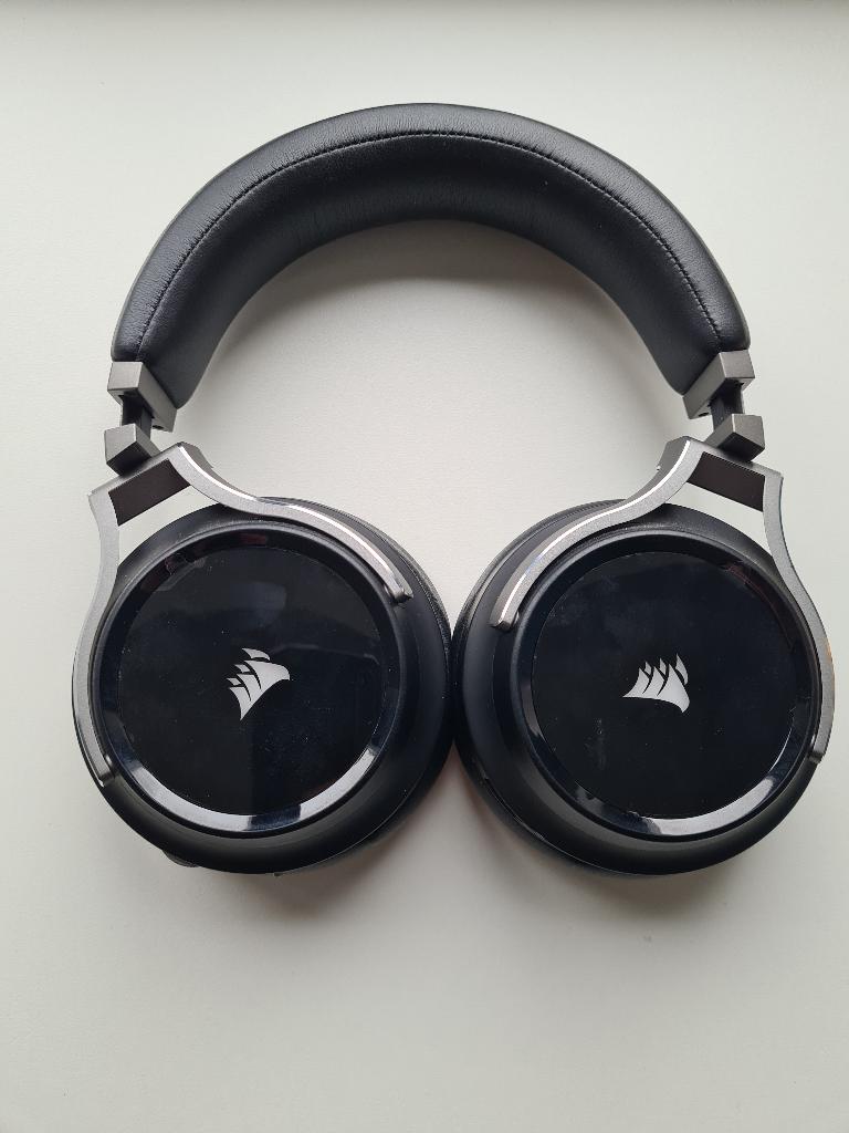 Corsair Virtuoso RGB Draadloze Gaming Headset, Gebruikt, Draadloos, Over-ear, Mute-functie