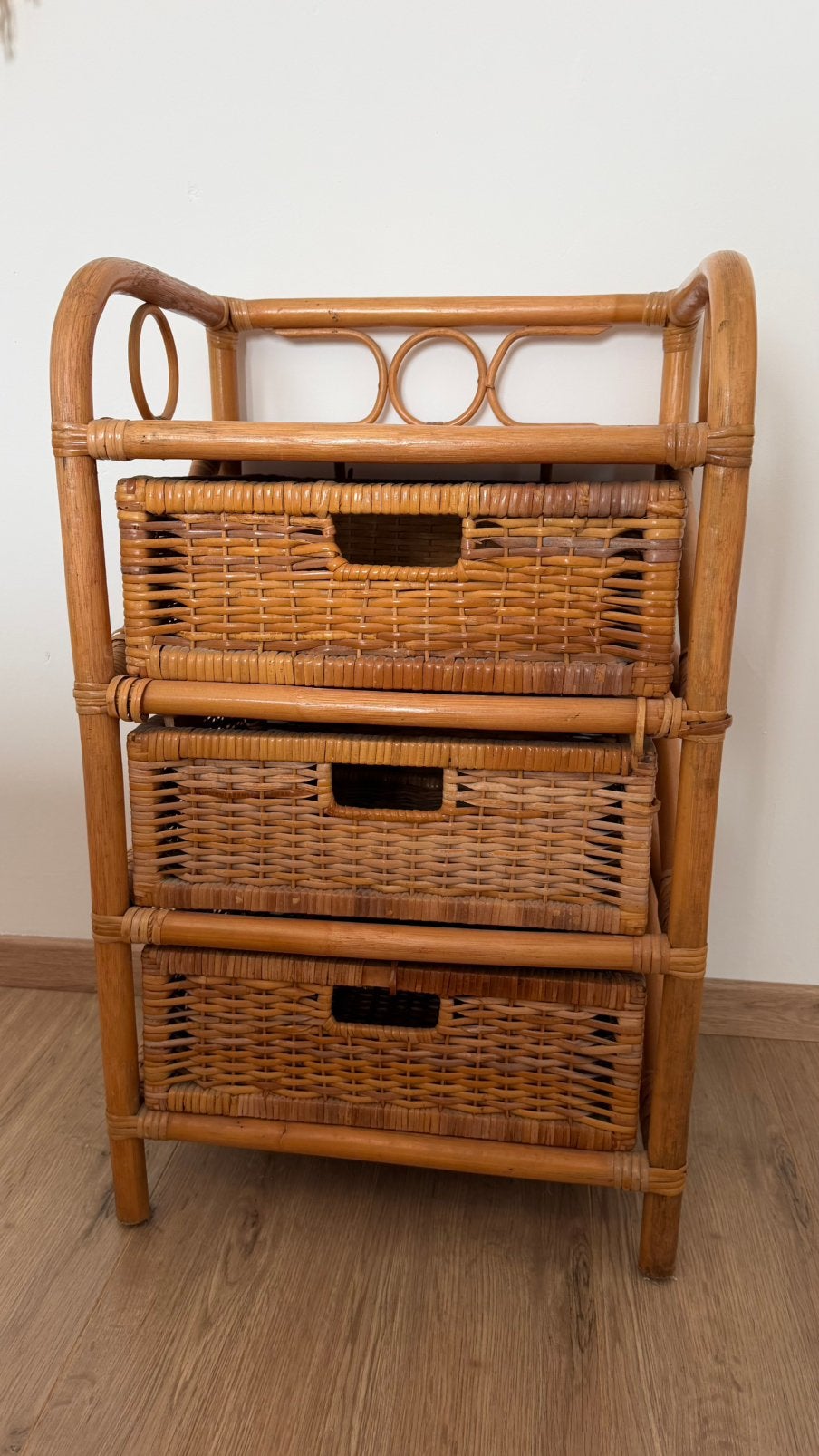 Rotan kastje met lades, Ophalen, Gebruikt