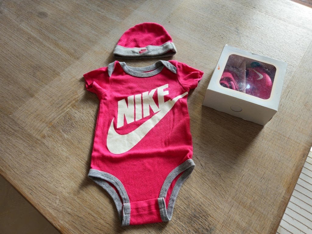 Nike 3 Piece Baby set 0-6 maanden, Ophalen, Zo goed als nieuw, NIKE, Setje