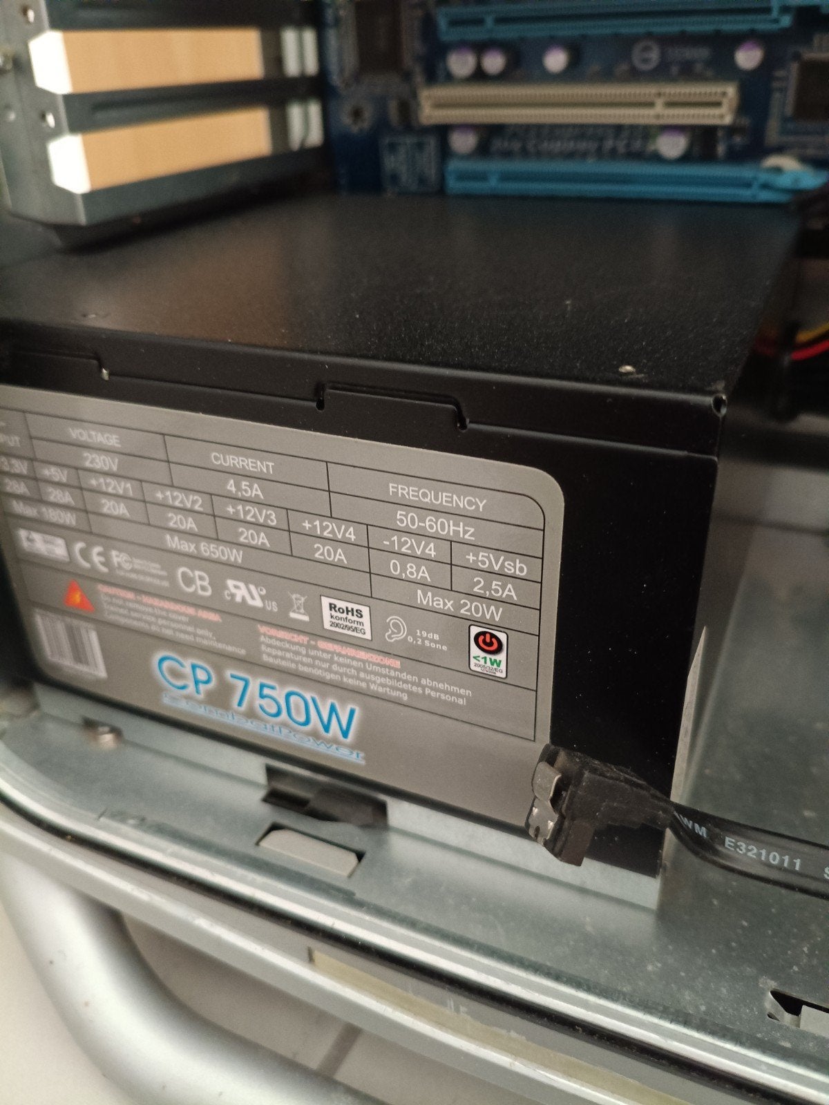 CPU/RAM DDR2-3/750W VOEDING/GPU-moederbordsleuven, Computers en Software, Moederborden, Ophalen