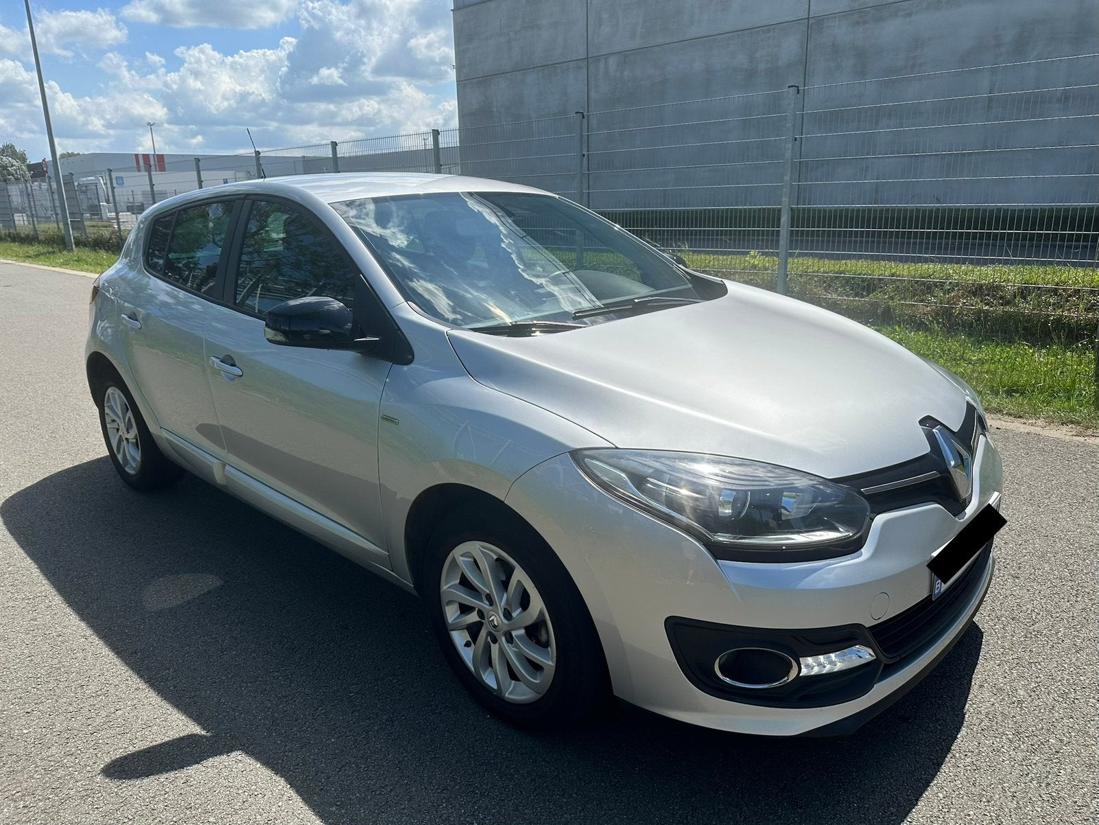 Renault Megane | 1.4 Benzine| Airco| Garantie+Keuring, Auto's, Renault, Dealer onderhouden, Euro 6, Stadsauto, Verlengde garantie