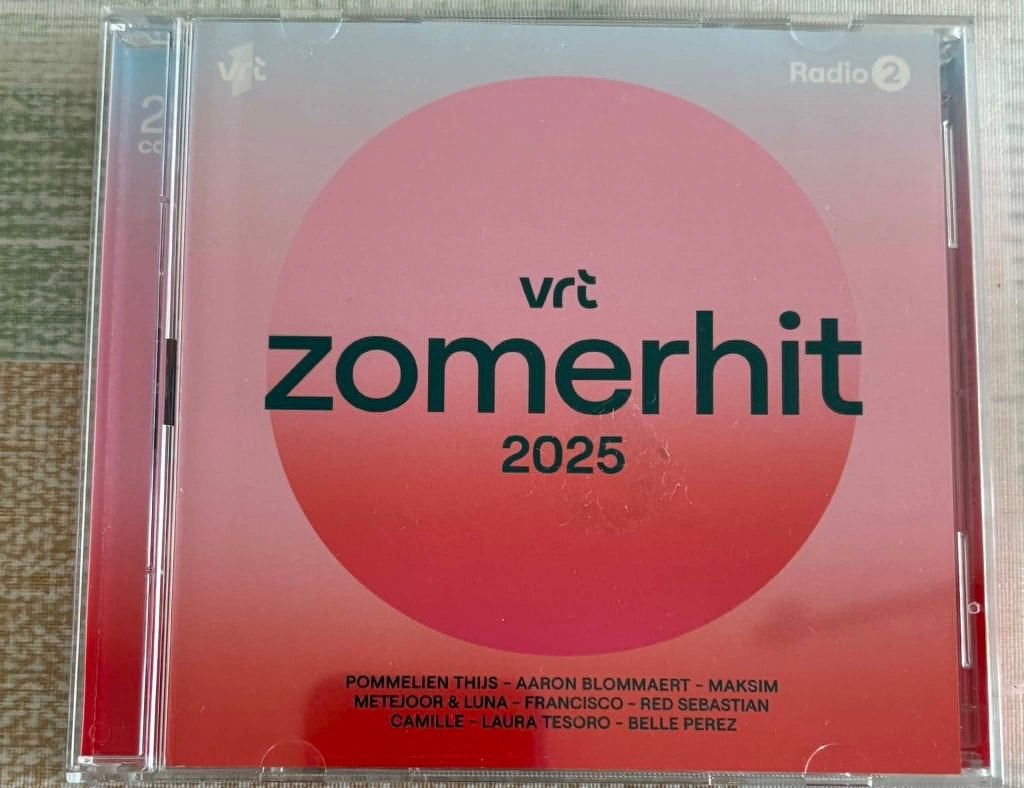 Various - VRT Zomerhit 2026 - 2CD (CD), Cd's en Dvd's, Pop, Ophalen of Verzenden, Zo goed als nieuw, Album