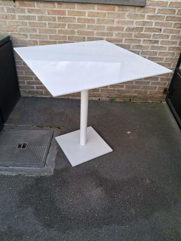 zware witte tafel of kaarttafel / 80 op 80 cm, Enlèvement, Utilisé