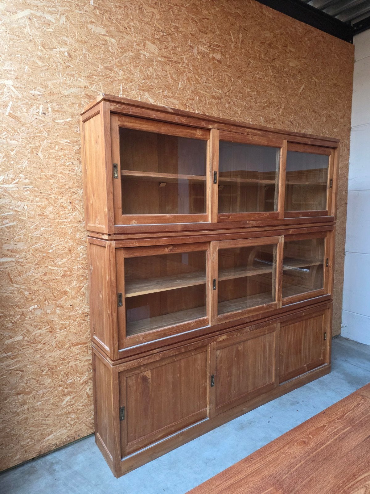 Mooie massief teakhouten buffetkast/vitrinekast 230cm, Ophalen