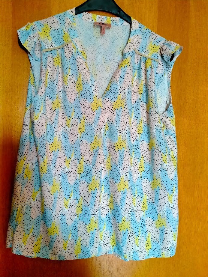 Blouse,korte mouwtjes,V-hals,blauw,geel,wit,CKS,maat:L., Kleding | Dames, Meerkleurig, Maat 42/44 (L), Ophalen of Verzenden, Zo goed als nieuw