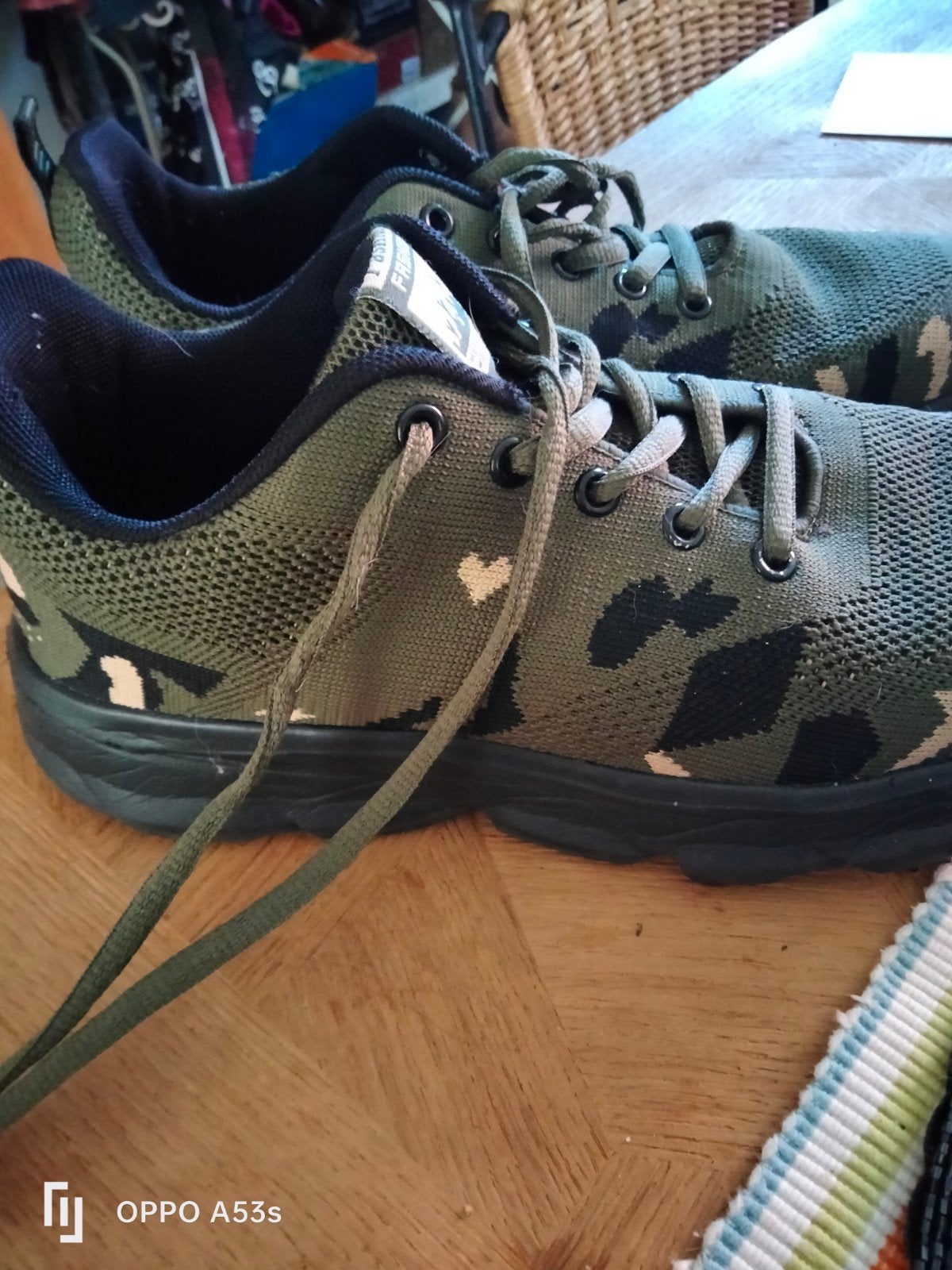 Baskets dame kaki 41, Enlèvement ou Envoi
