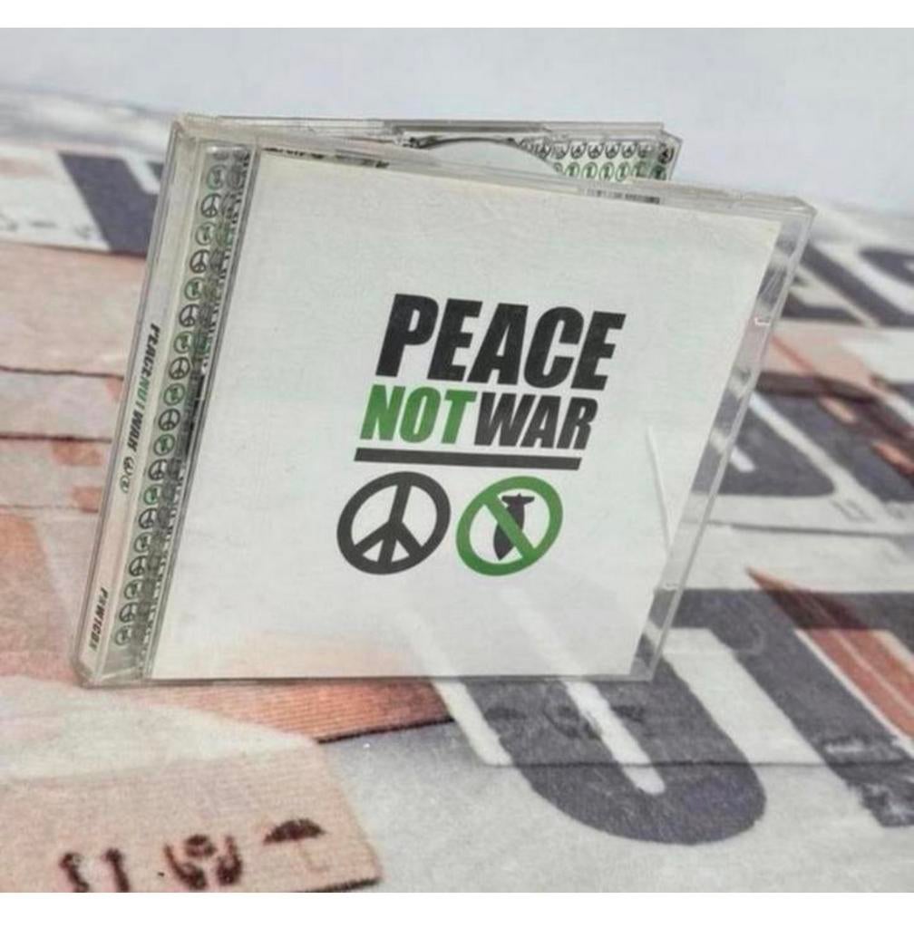 Peace Not War - 2 cd cds boxset - Album 2003 UK various, Ophalen of Verzenden, Zo goed als nieuw, Alternative